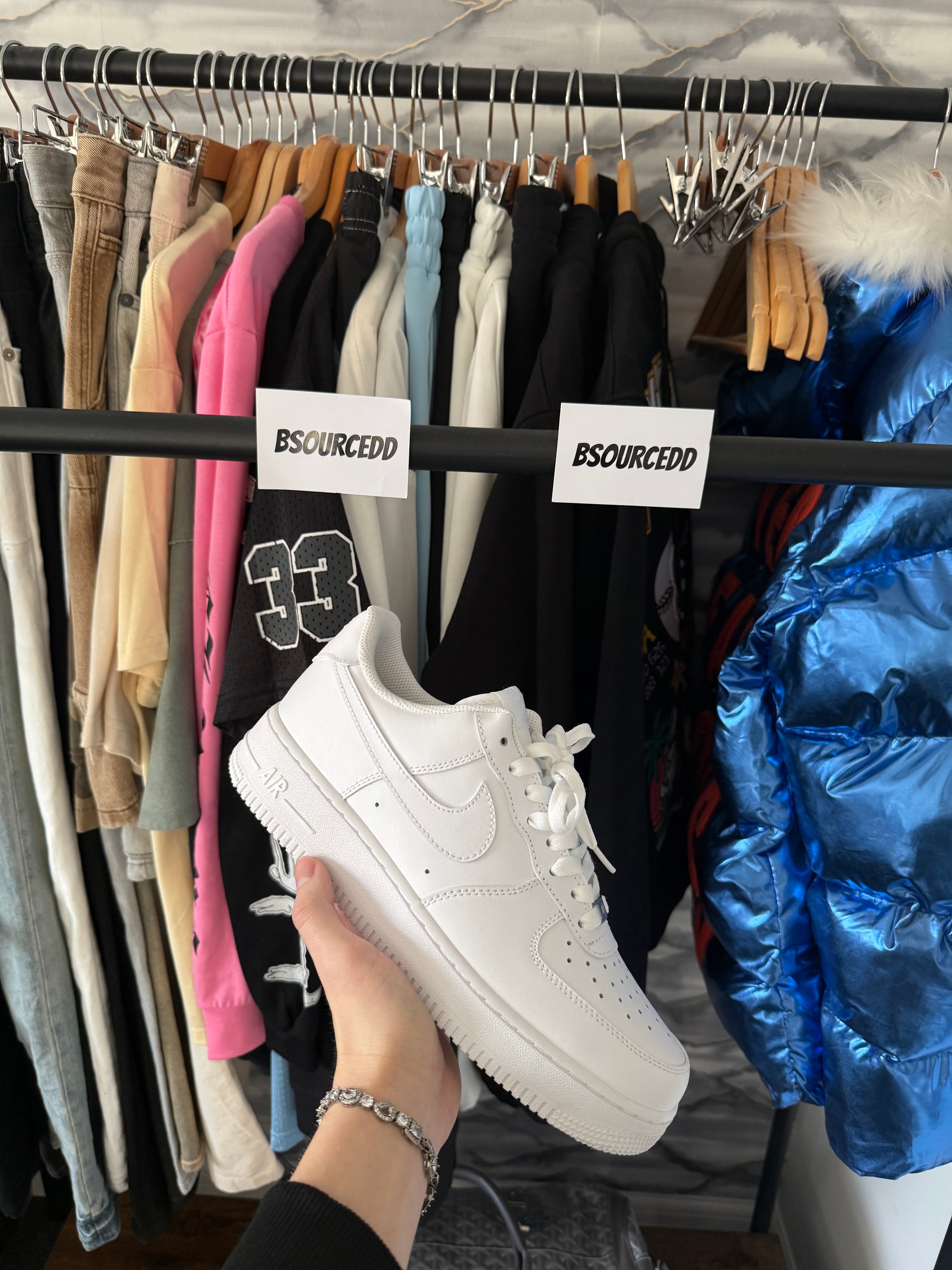NIKE AIR FORCE 1 ‘07’