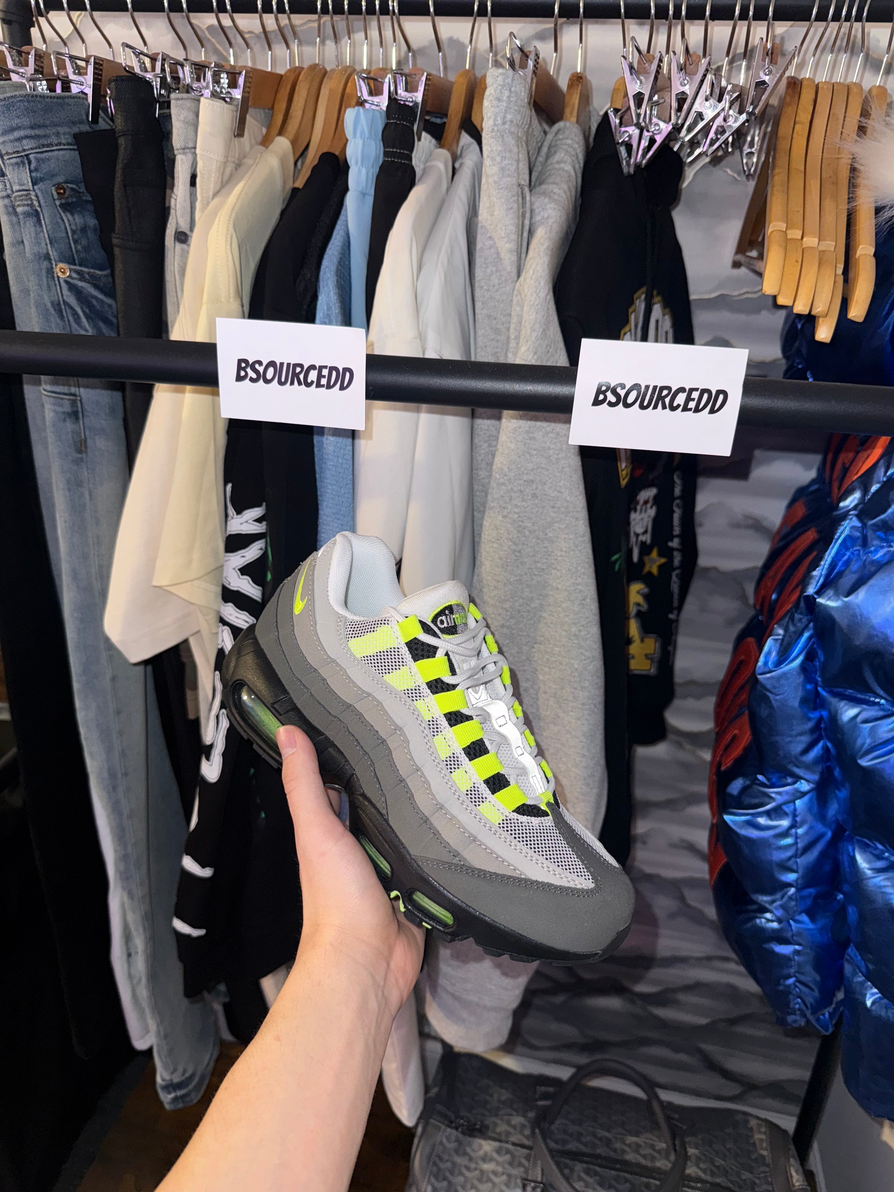 NIKE AIRMAX 95’S NEON