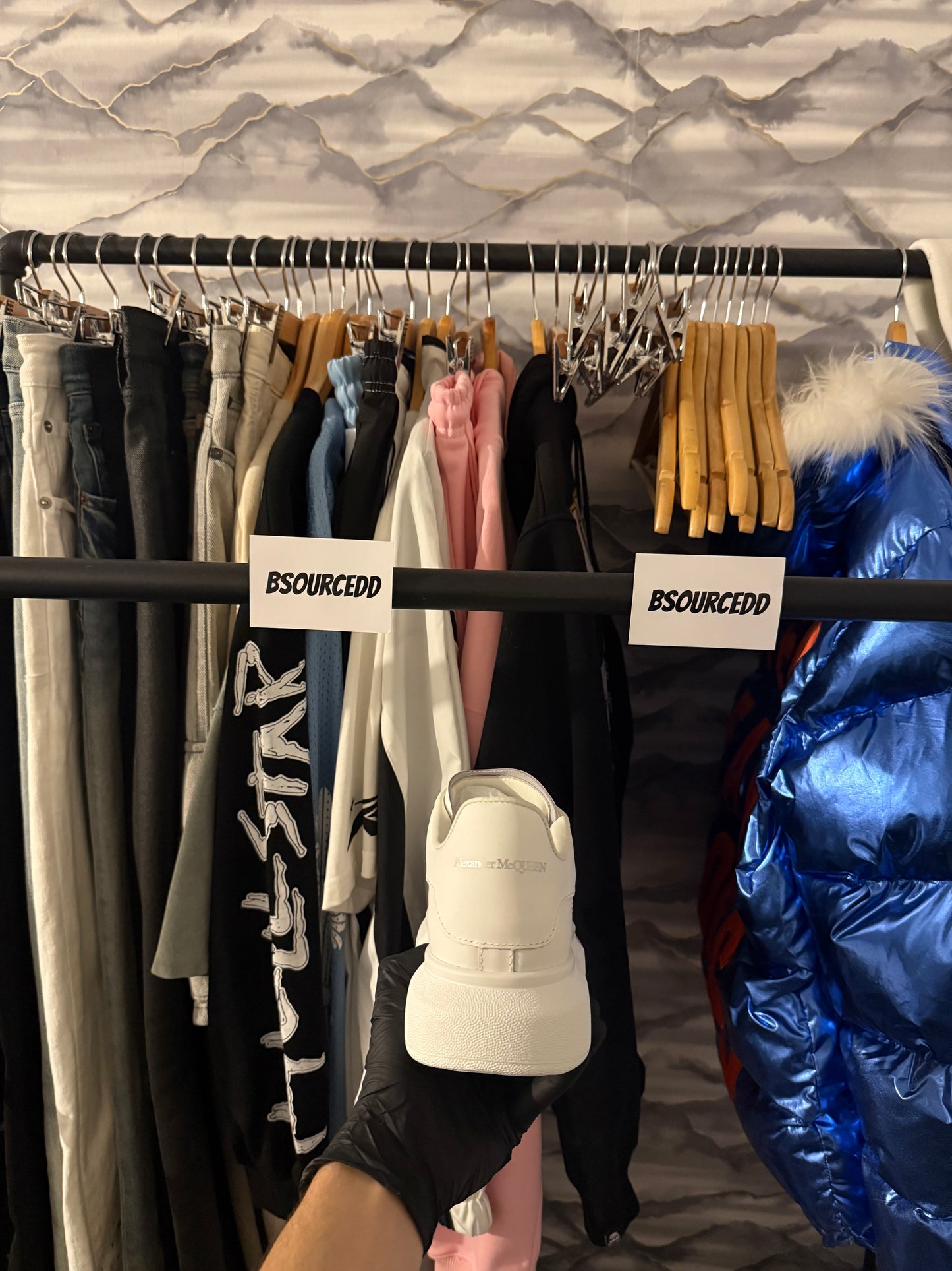 ALEXANDER MCQUEENS WHITE UNISEX