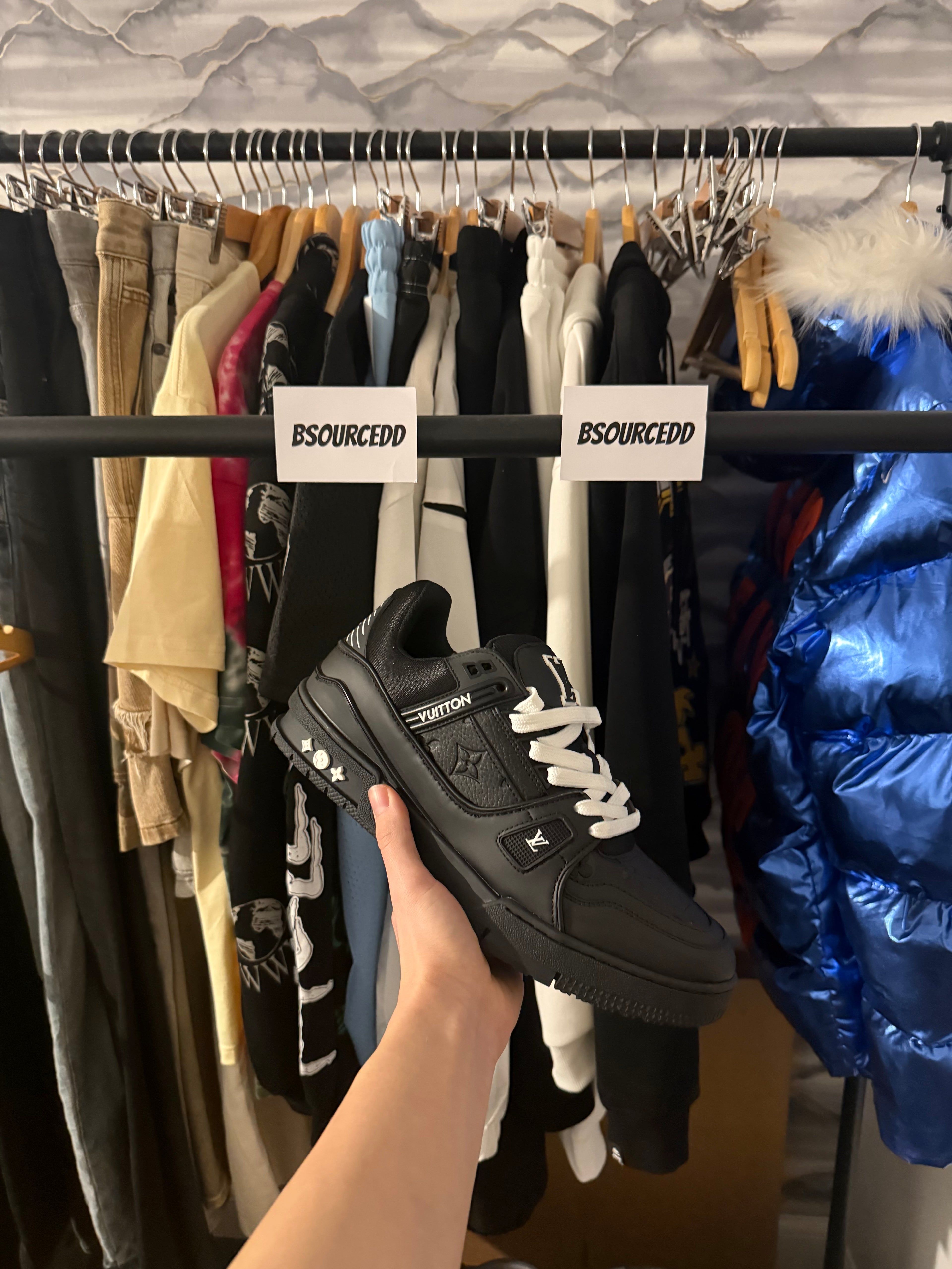 LV SHOES