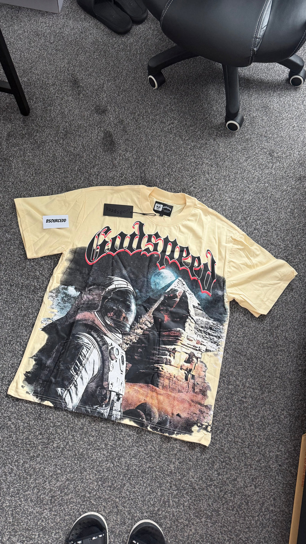 GODSPEED ASTRONAUT PYRAMID PRINTING TEE WASHED