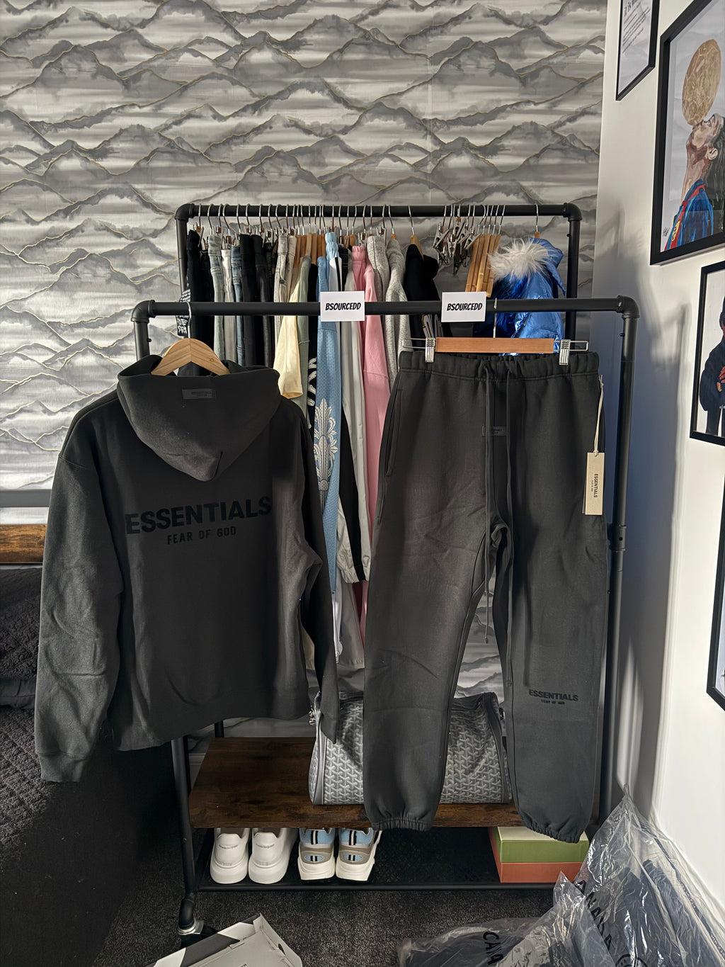 FEAR OF GOD ESSENTIALS BLACK TRACKSUIT (SS22)