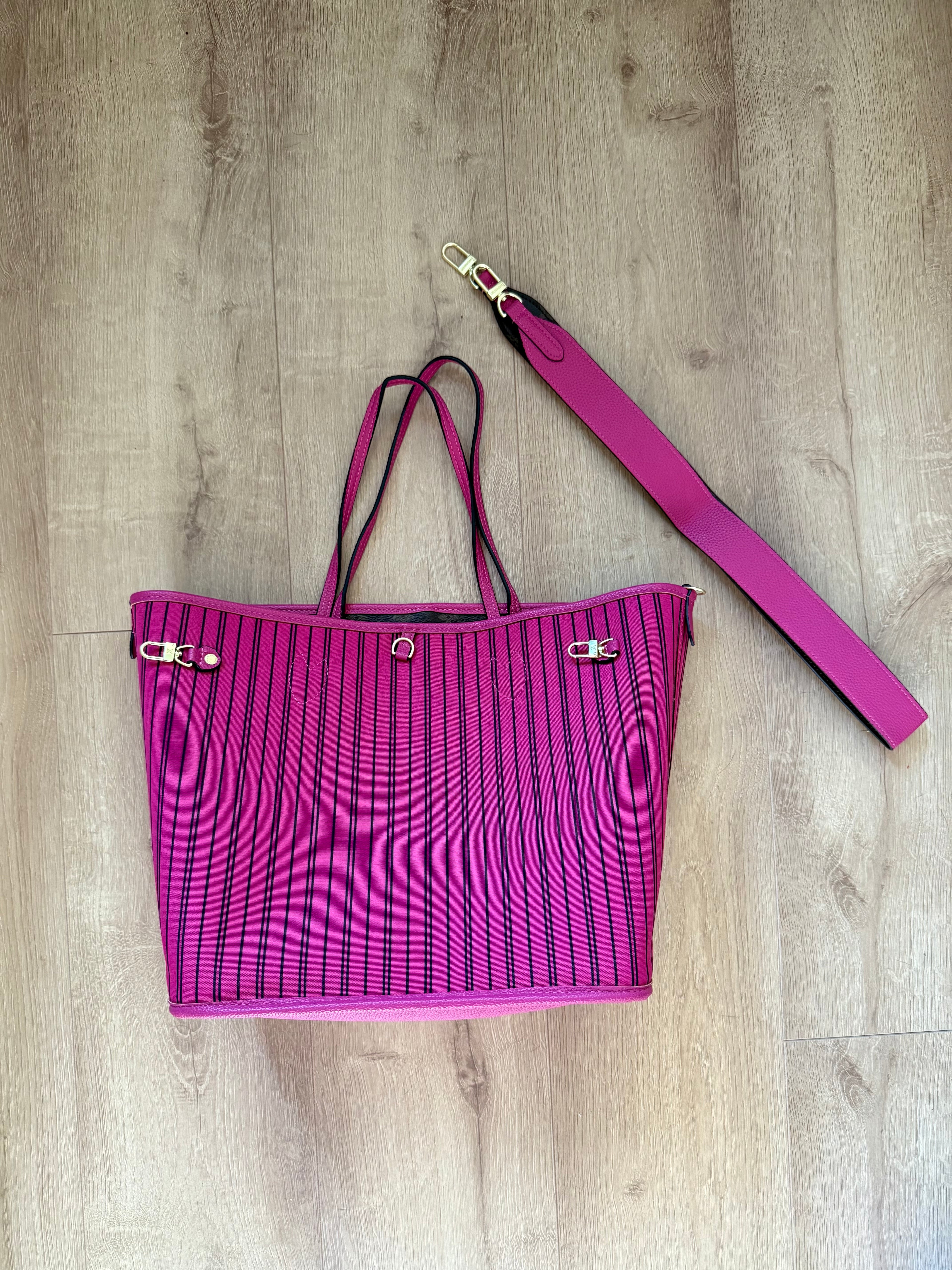 LADIES LV REVERSIBLE BAG