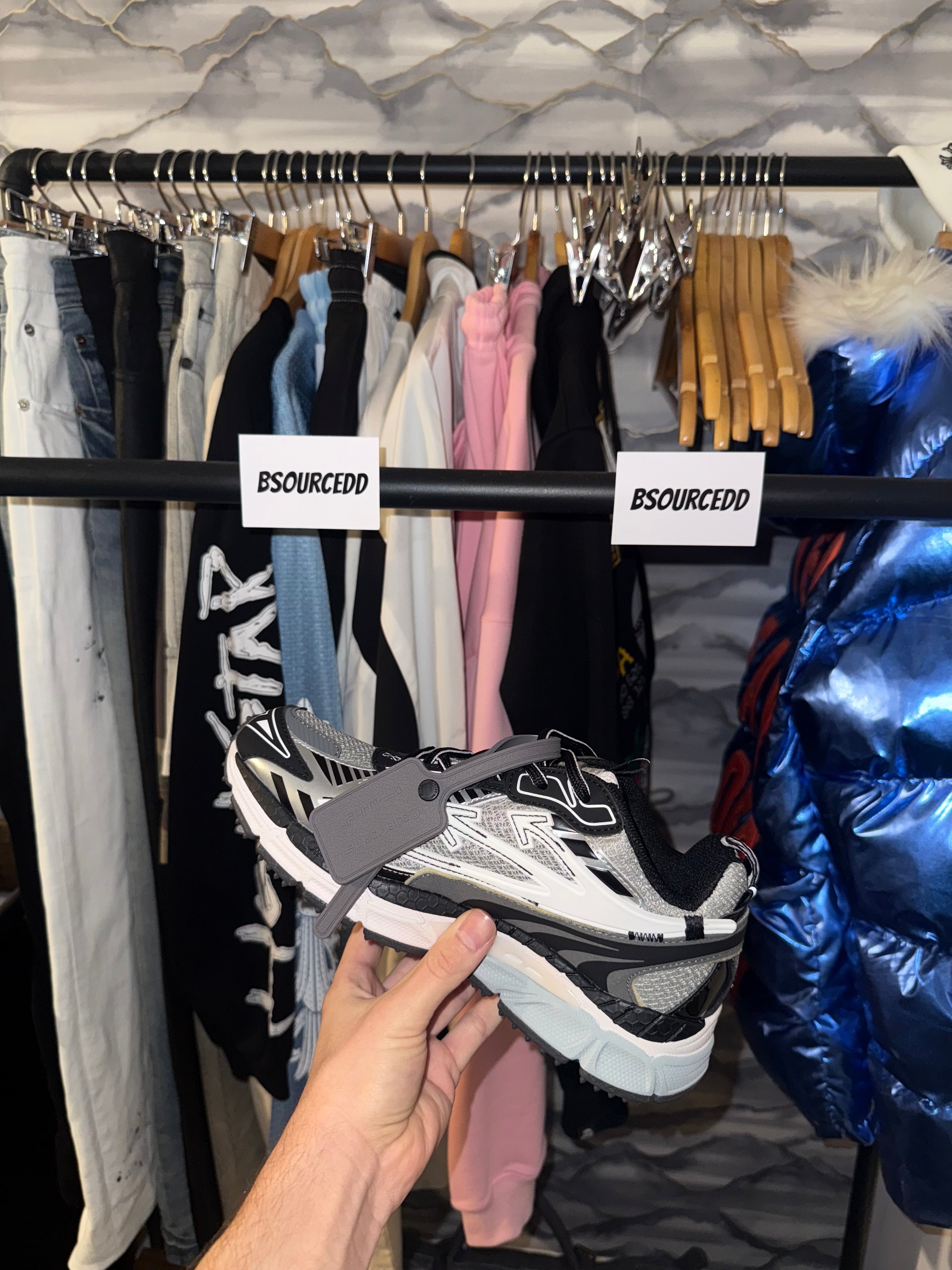 OFF-WHITE BE RIGHT BACK SNEAKERS