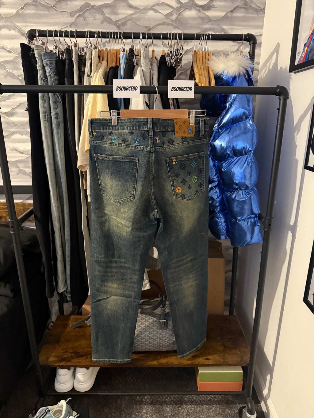 LV JEANS