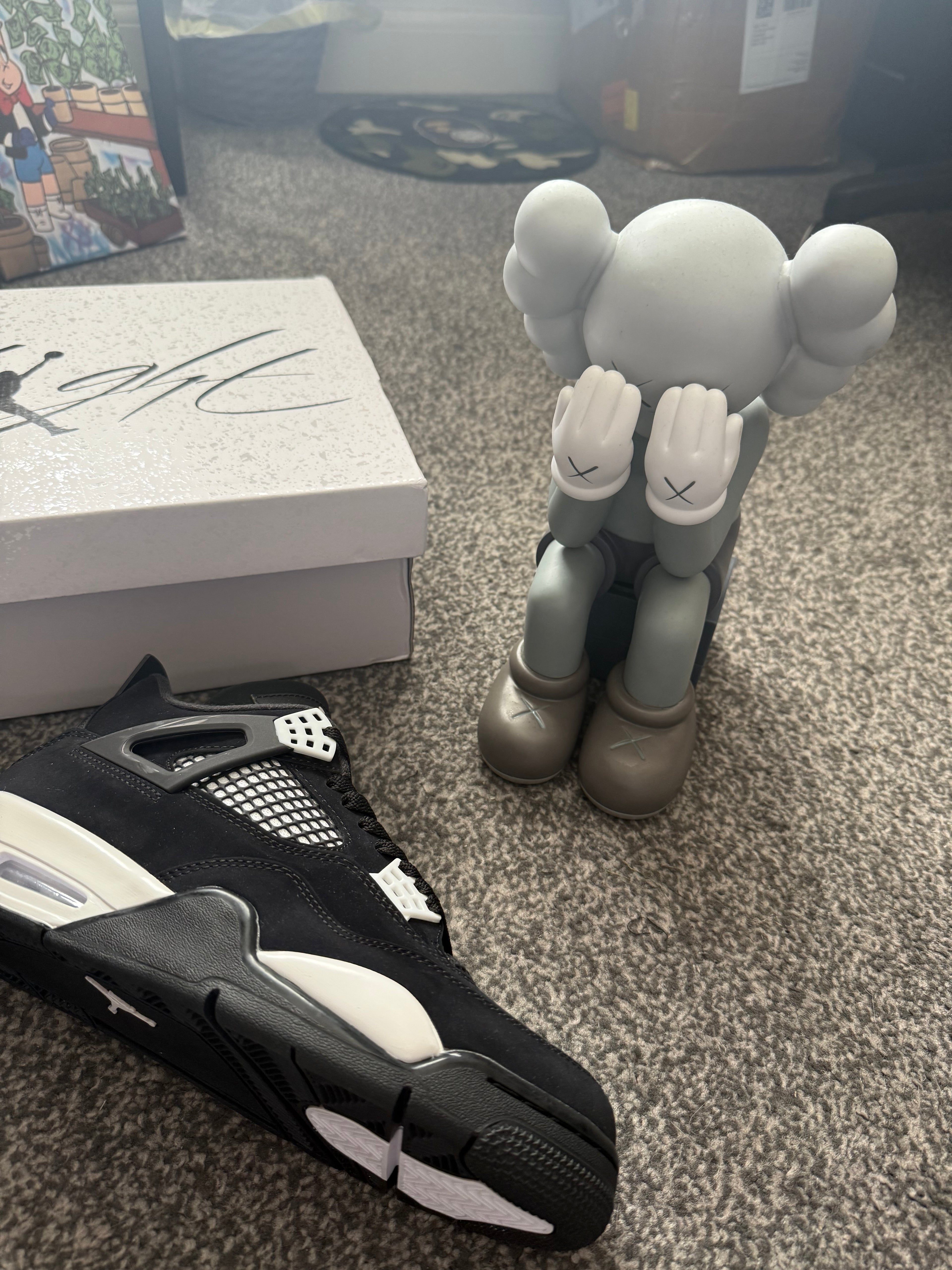 AIR JORDAN 4 WHITE THUNDER