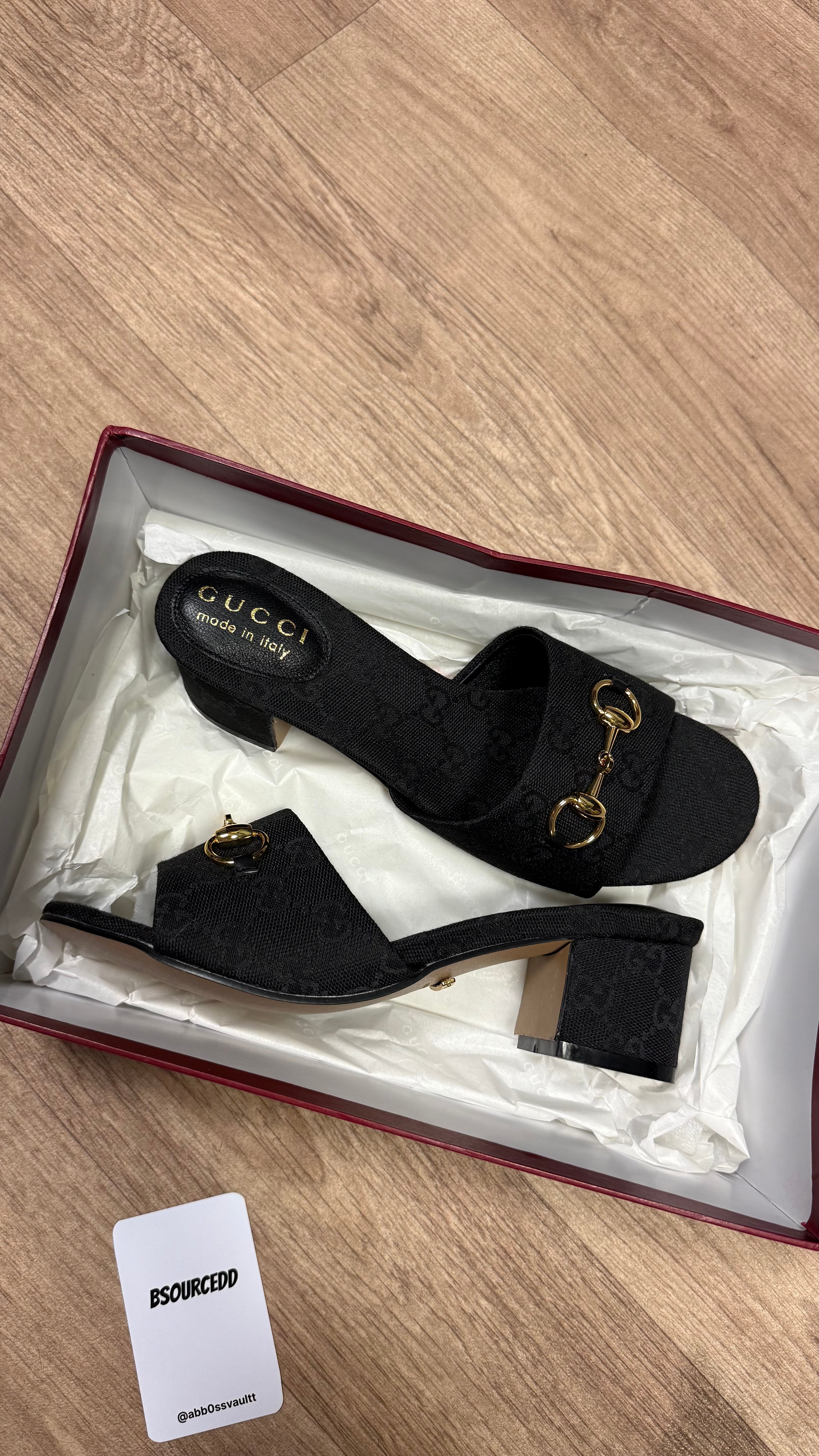 LADIES GUCCI HEELS