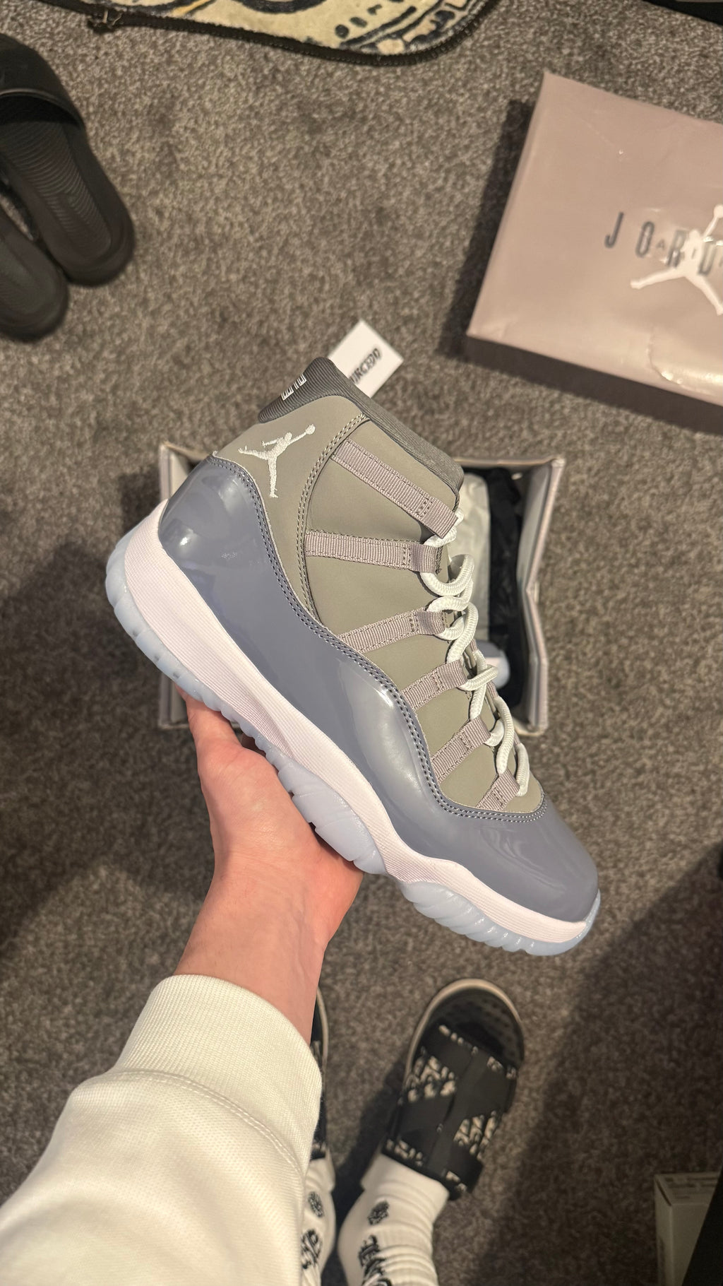AIR JORDAN 11 COOL GREY