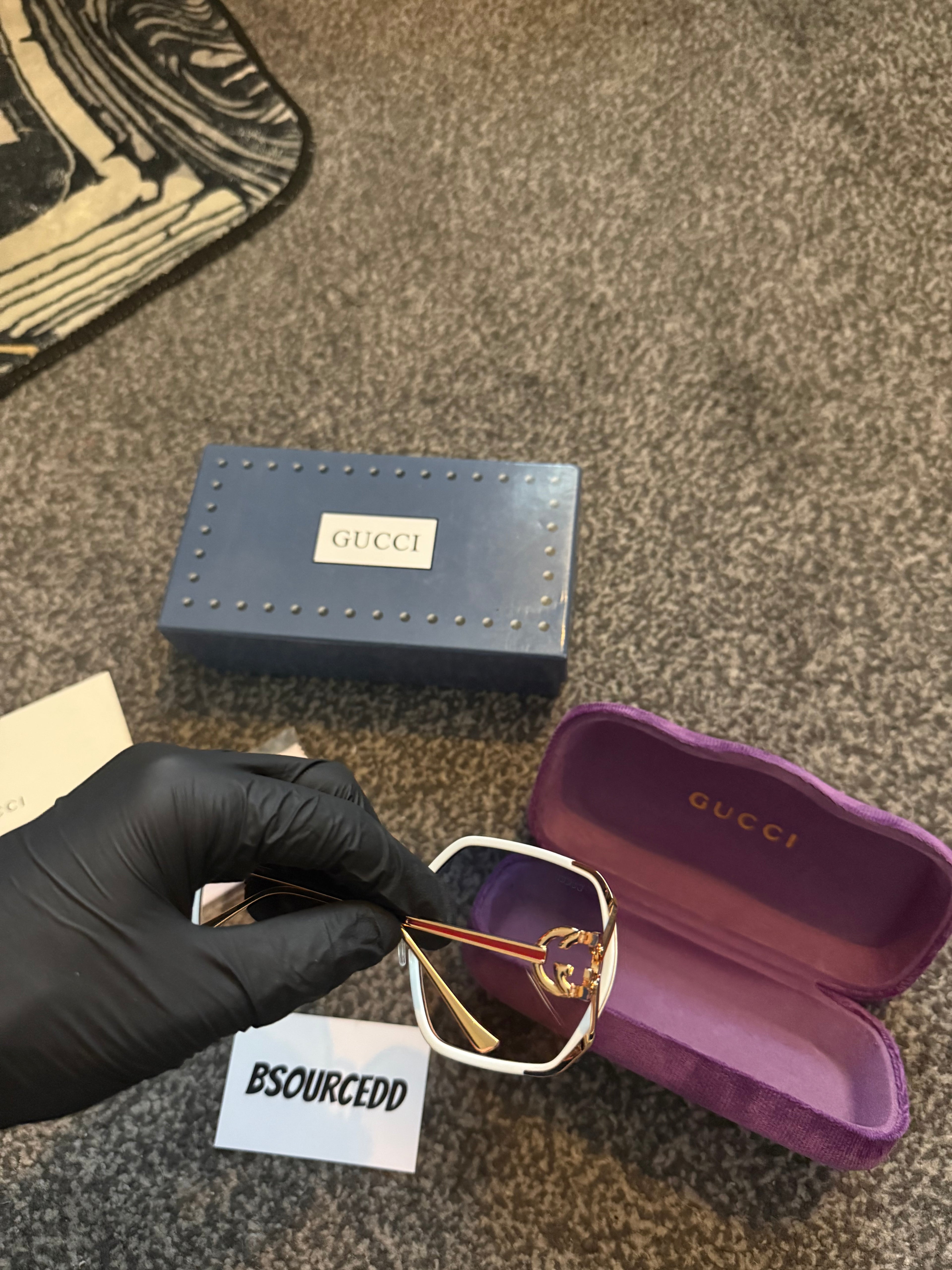 LADIES GUCCI GLASSES