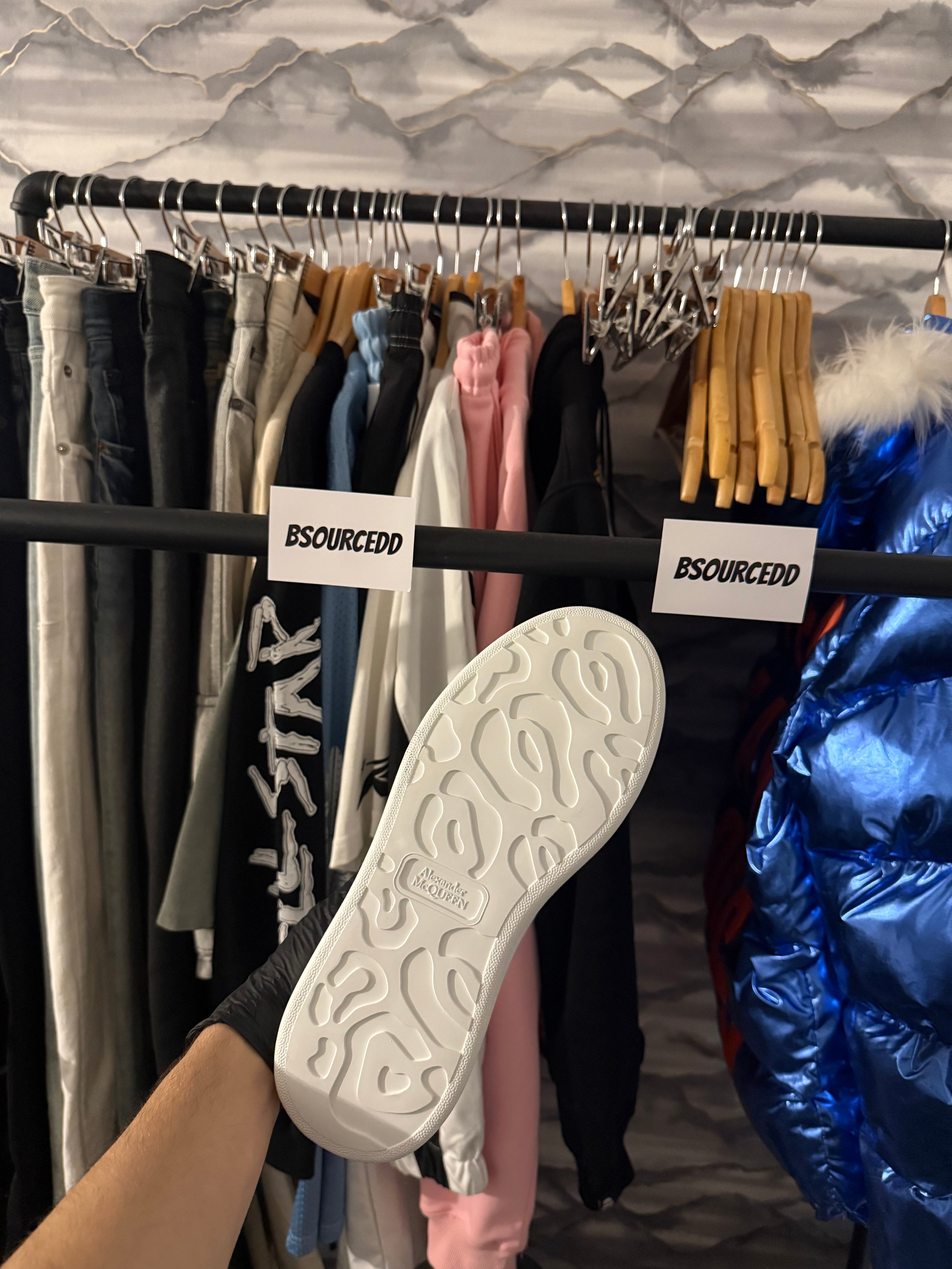 ALEXANDER MCQUEENS WHITE UNISEX