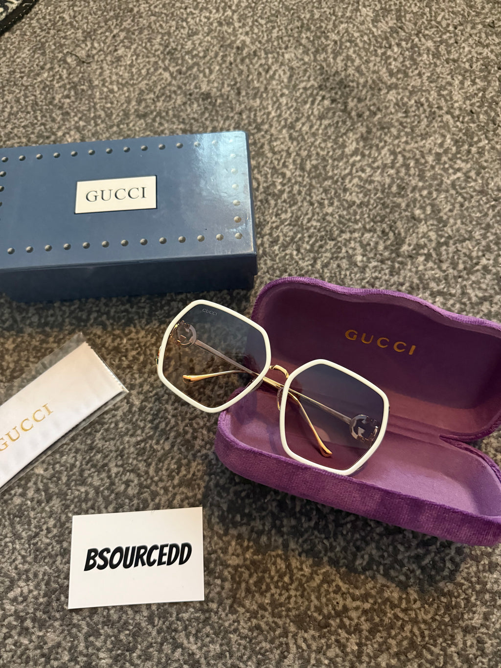 LADIES GUCCI GLASSES