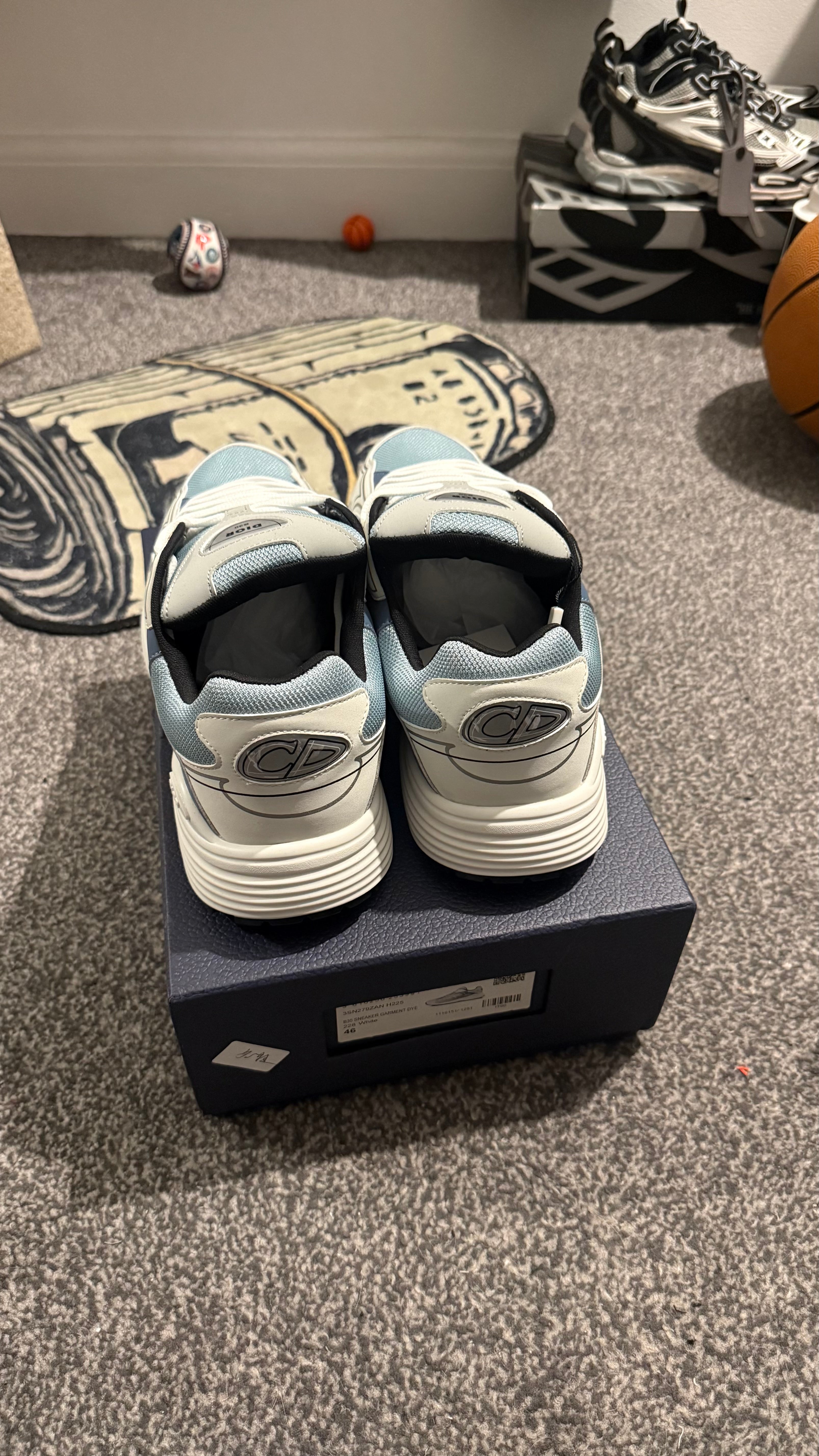 DIOR B30 BLUE