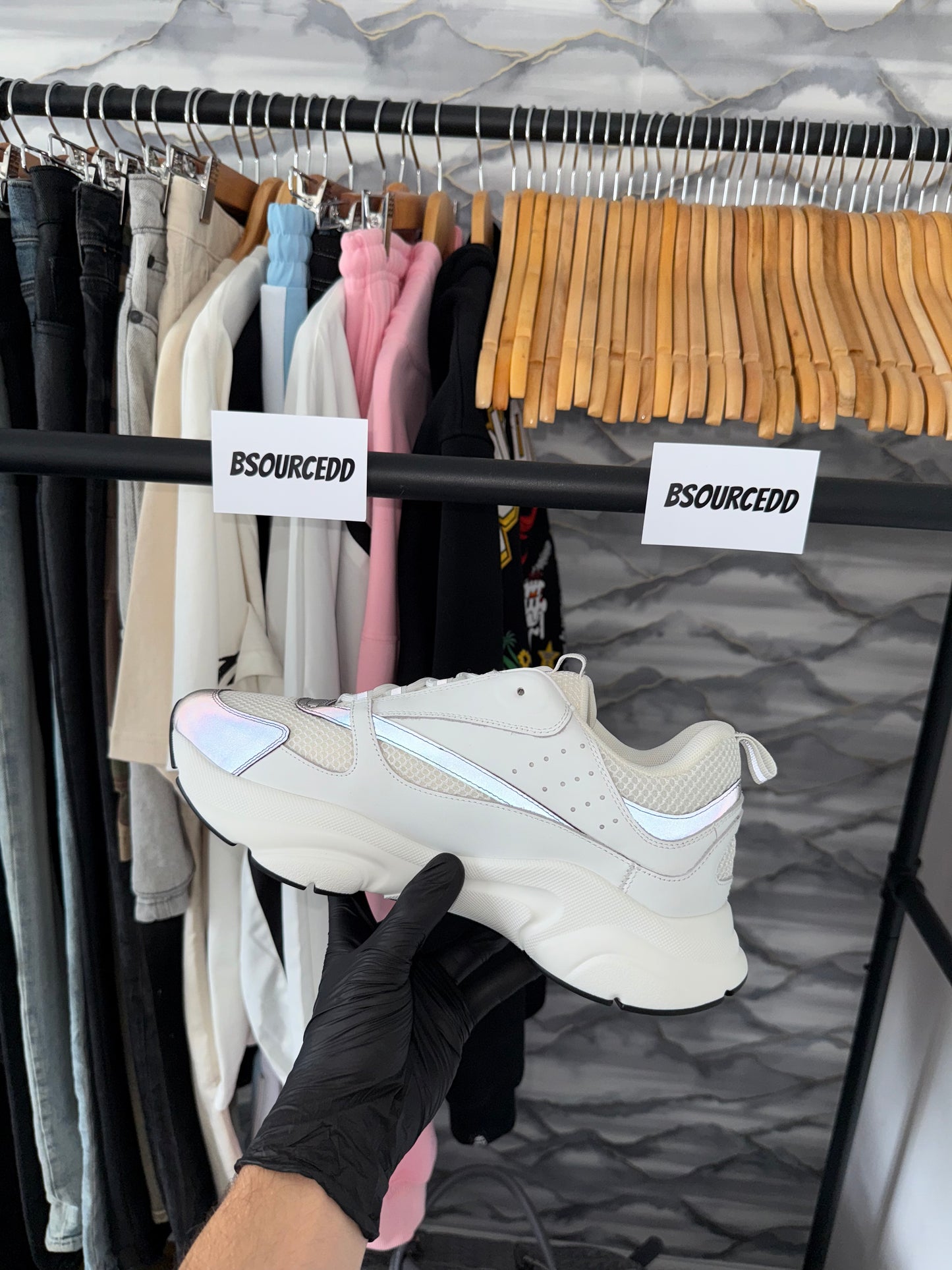 DIOR B22 WHITE SILVER