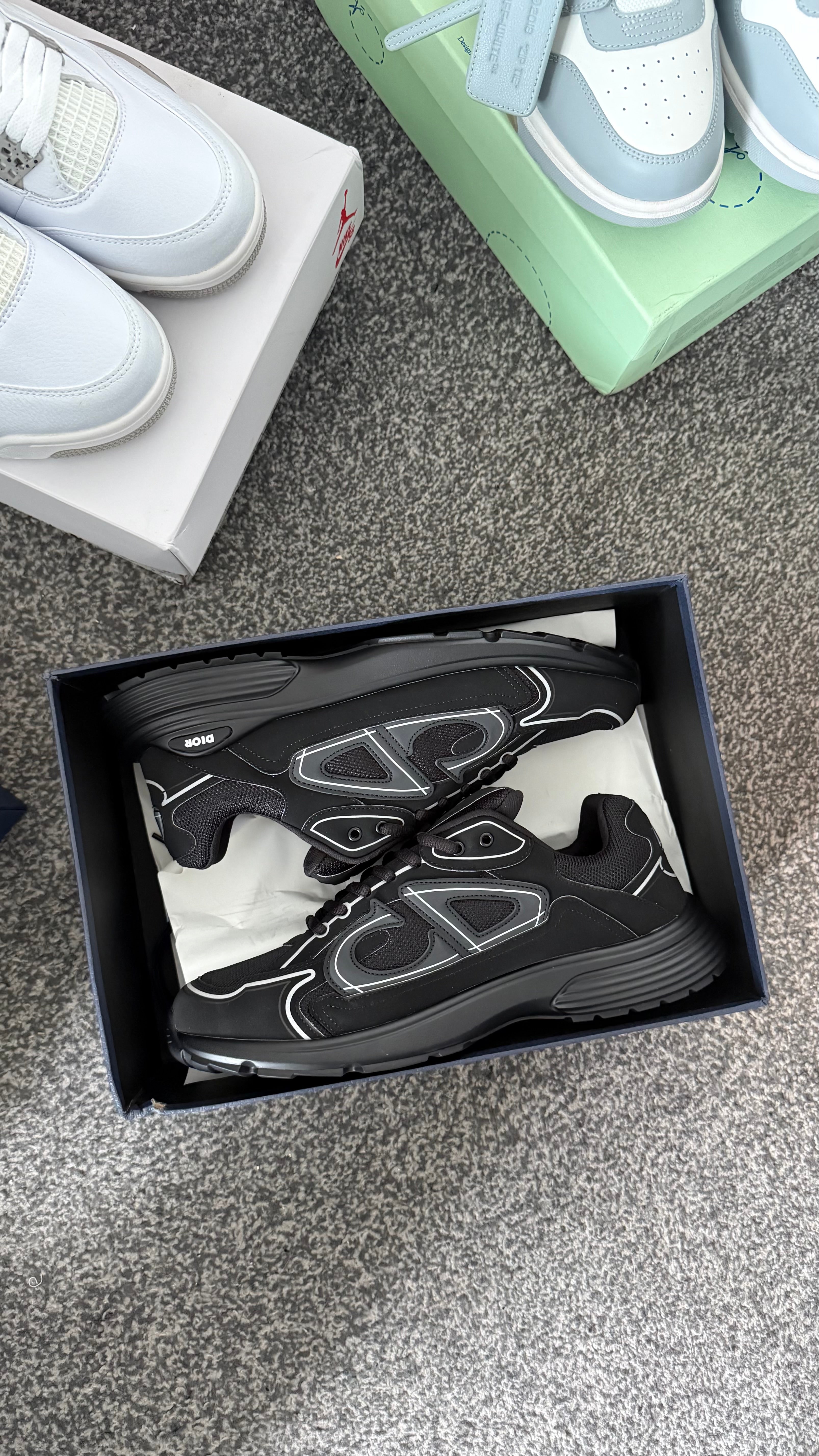 DIOR B30 BLACK