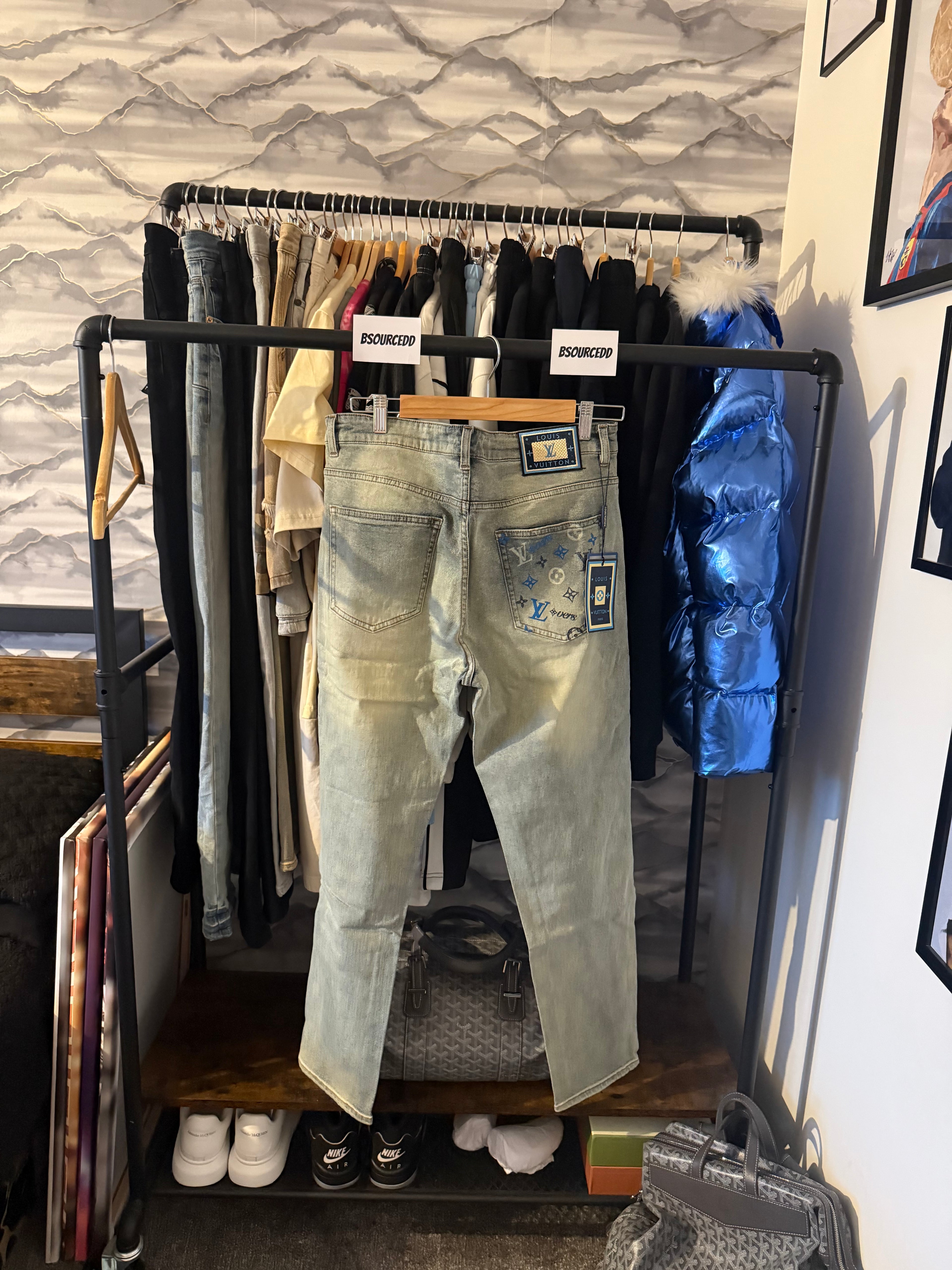 LV JEANS