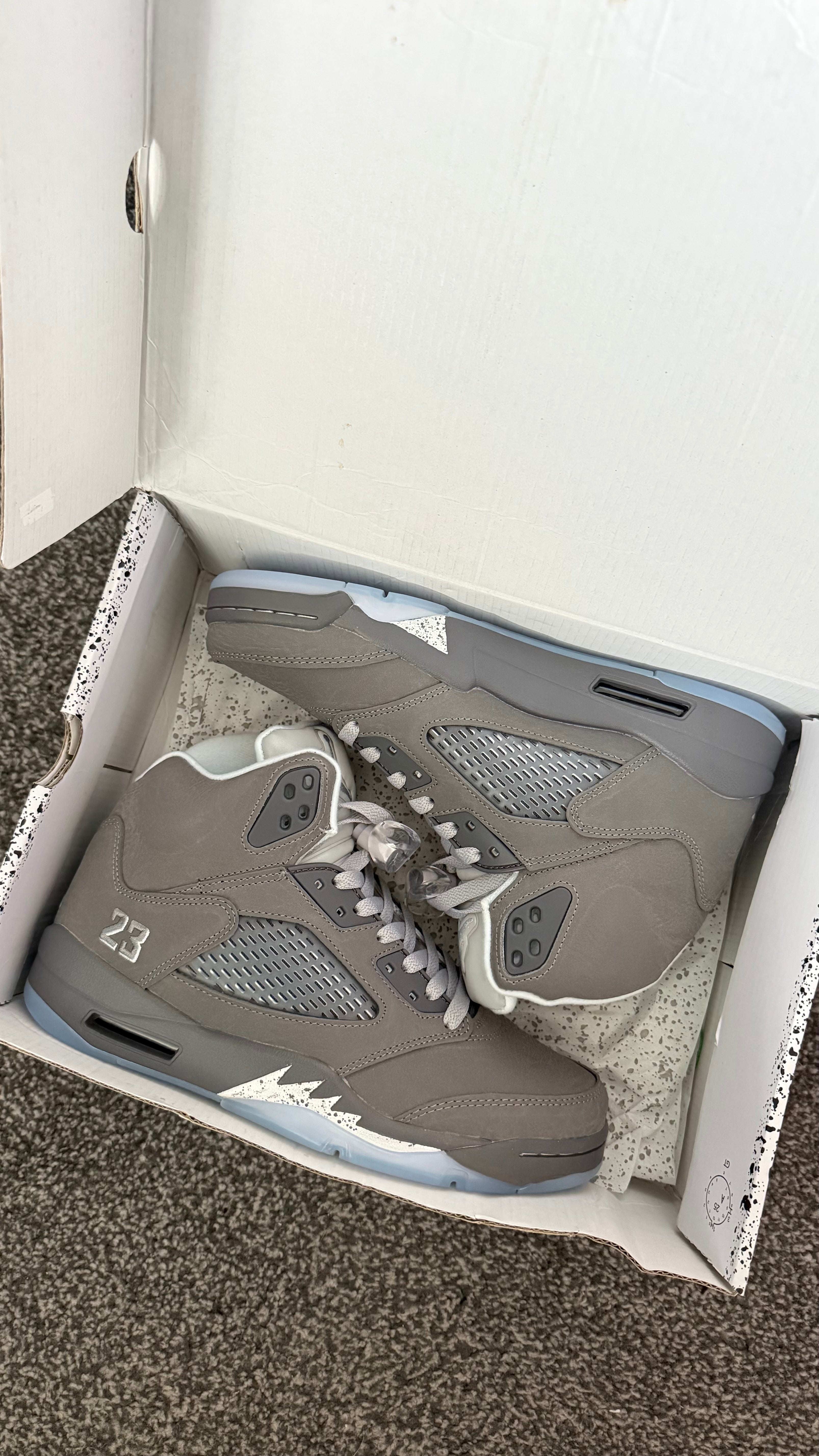 AIR JORDAN 5 RETRO ‘WOLF GREY’ 2026