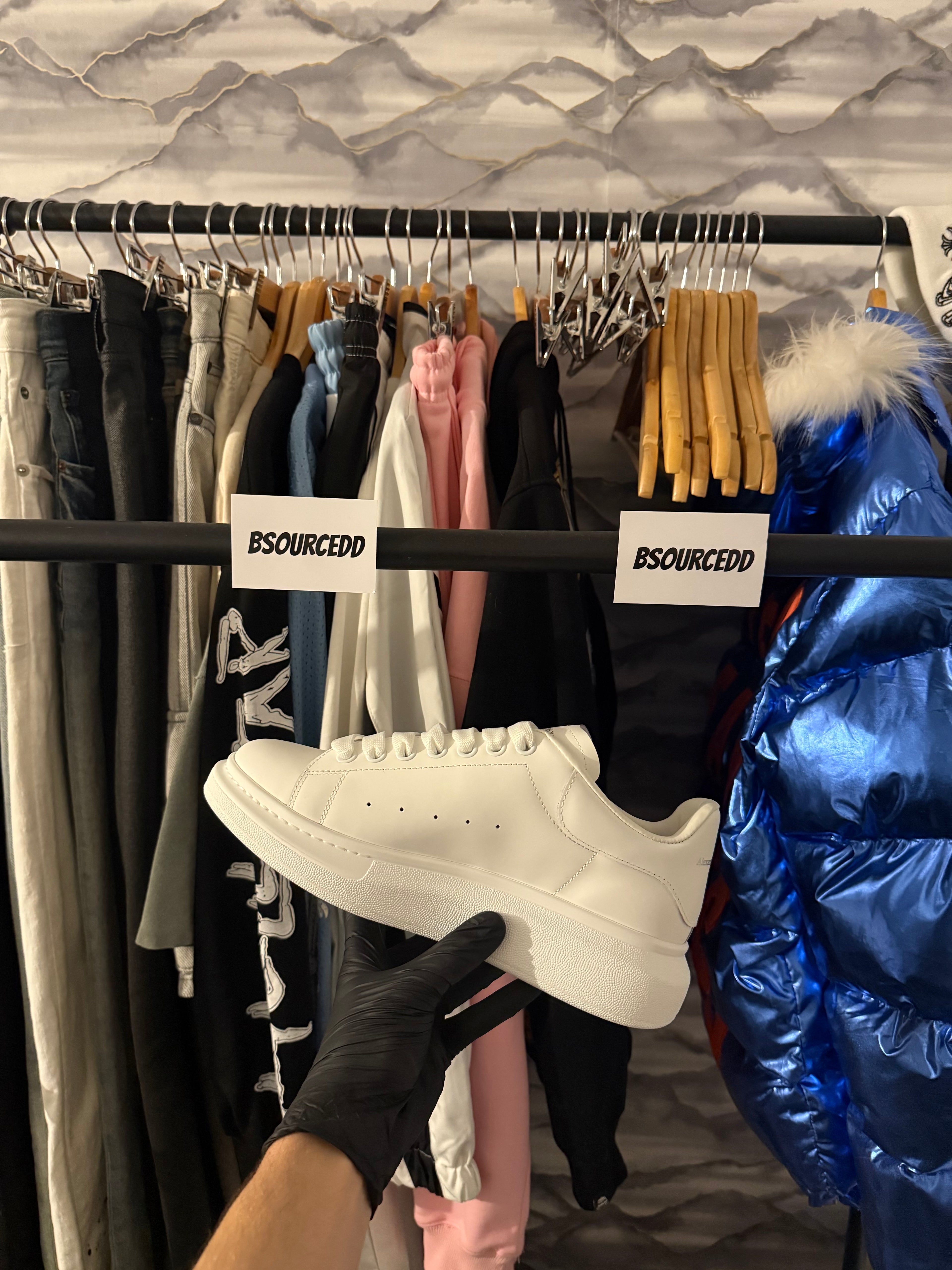 ALEXANDER MCQUEENS WHITE UNISEX