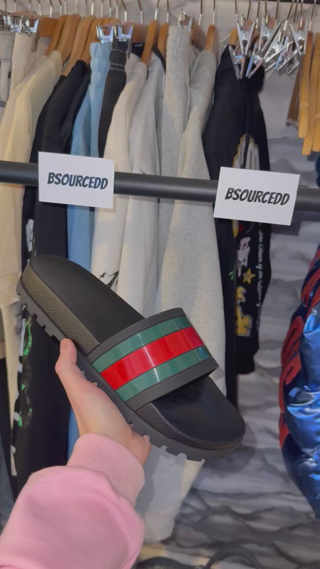 GUCCI SLIDES