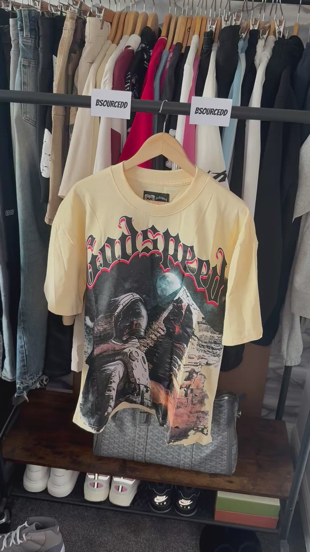 GODSPEED ASTRONAUT PYRAMID PRINTING TEE WASHED
