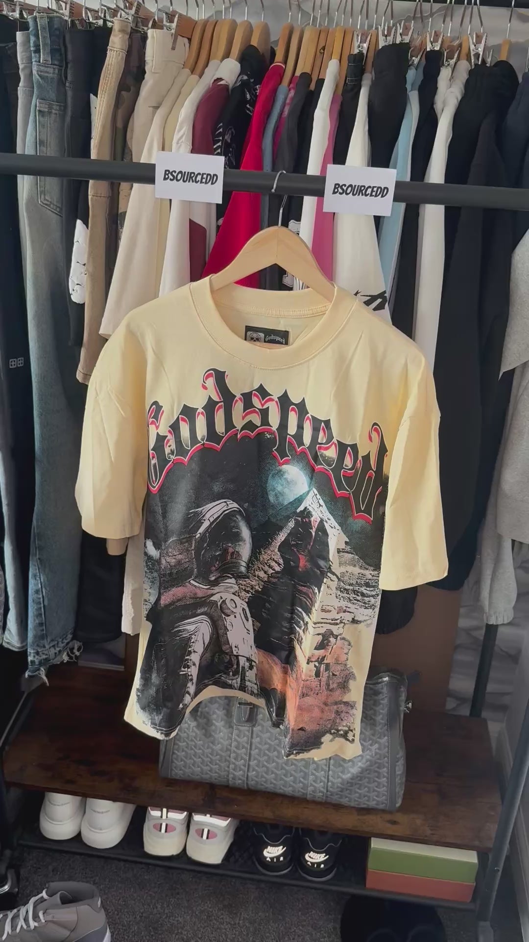 GODSPEED ASTRONAUT PYRAMID PRINTING TEE WASHED
