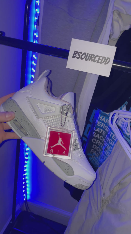 AIR JORDAN 4 RETRO ‘WHITE OREO’