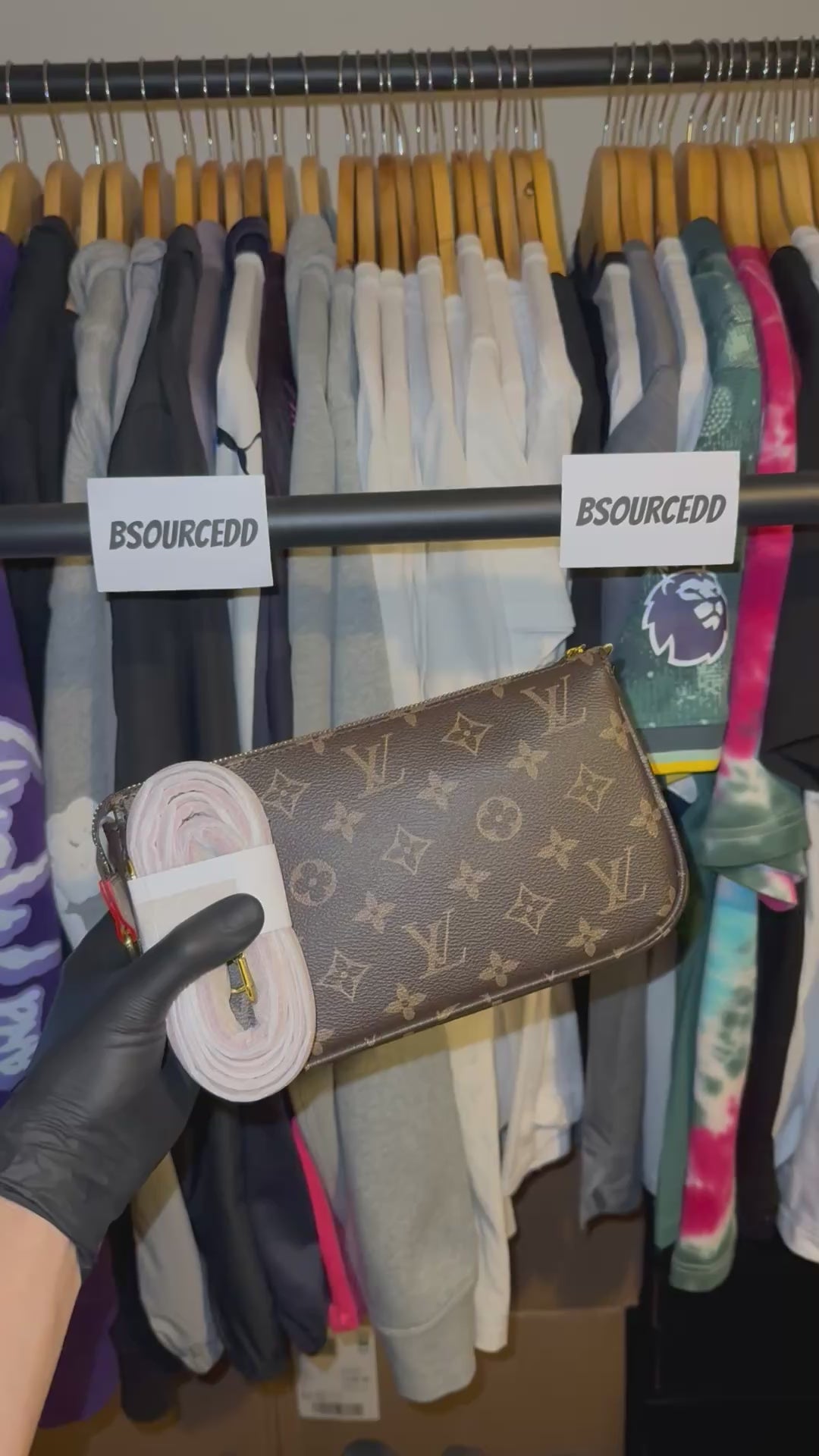 LADIES LV BAG